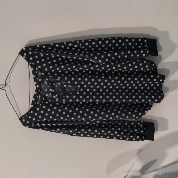 Shein size 1x polka dot blouse - Picture 4 of 4